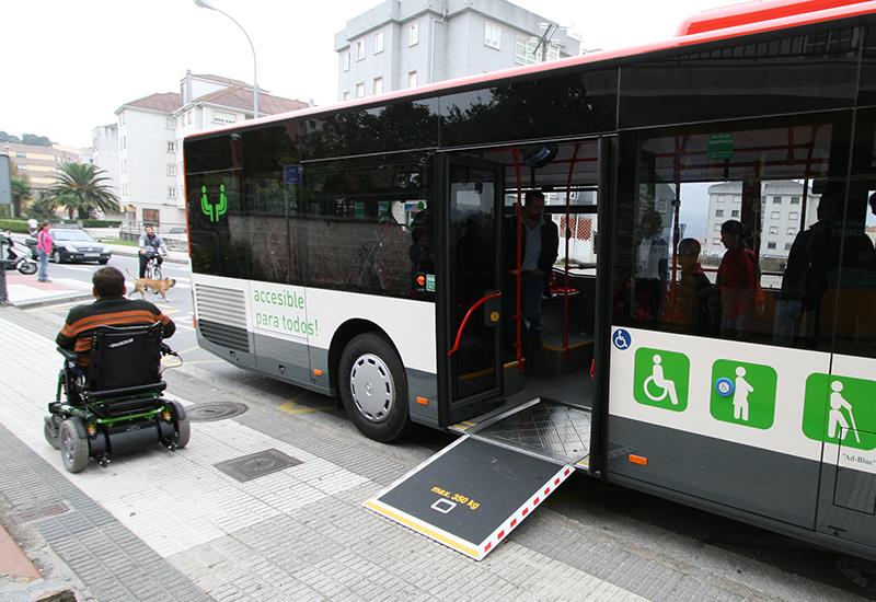 Resultado de imagen de autobuses urbano adaptado